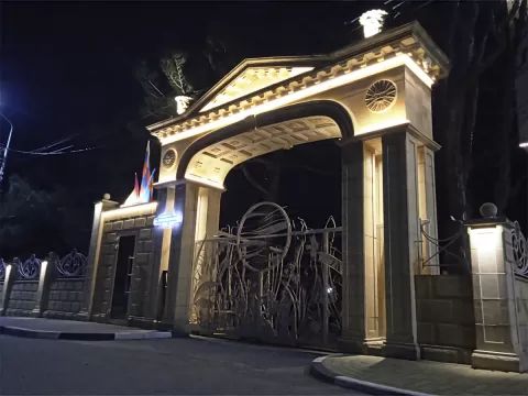 Подсветка гостиниц отелей и баз отдыха